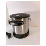 Presto Grand Pappy Deep Fryer-New powers on