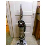 Kenmore Crossover Elite Vacuum Cleaner-Powers on