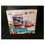 Pioneer Woman SEALED in box TWO Crock pots