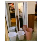2 Mirrors for mounting on door or wall, 3 trash