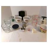 Measuring cups, custard cups, Oatmeal dishes,