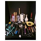 Meat thermometer, grater, pampered chef, knives