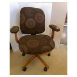 Rolling Desk Chair-rolls nicely