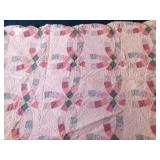 Quilt hand quilted, machine pieced-Vintage quilt