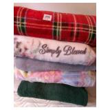 5 Fleece Throws-very good condition