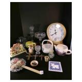 Home Dï¿½cor, Clock, ceramic tea pot, cup