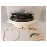 Rival Automatic Steamer & Ricer Cooker-power on