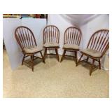 4 Vintage Windsor Spindle Back & Contour Seat