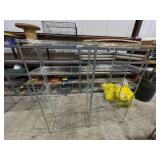 2 Metal wire shelves