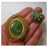 Gold Tone Mesh Brooch w/Jade? Cabochon & Silver