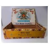 Vintage El Roi- Tan Wood Cigar Box w/Tax stamp