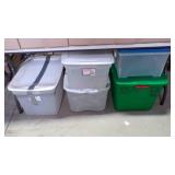 5 plastic tubs -3 have cracks in the lids