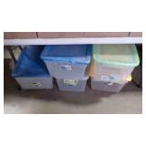 5 plastic tubs- 1 the tubs donï¿½t fit exactly