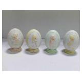 4 Precious Moments figurines