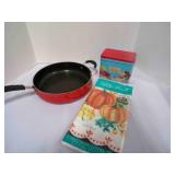Pioneer Woman skillet; recipe holder; 2 fall table