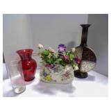 tin dï¿½cor vase; tin purse floral dï¿½cor; red glass