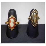 Vintage Avon Gold Tone Cameo Ring w/Orange/Coral