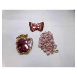 Vintage Sarah Coventry Raspberry Ice Dogwood