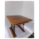 21" x 21" x 16ï¿½"Tall Wood & Metal Square Table