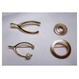 2 Gold Tone Wish Bone Brooches 1 w/Single Pearl