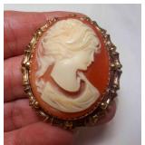 Vintage Carved Cameo on Gold Tone Brooch - No