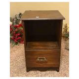 WOOD NIGHTSTAND