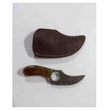 Damascus steel finger-hole skinner knife w/sheath