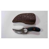 Damascus steel skinner knife with sheath