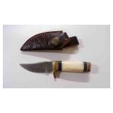 Damascus steel hunting knife with sheath