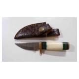 Damascus steel hunting knife with sheath