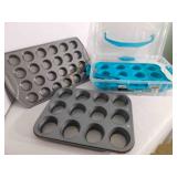 Cupcake Pans (2), Carrier