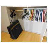 Protocol Luggage Hanging Bag, Hangers
