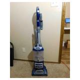 Shark Lift Away Deluxe Vacuum