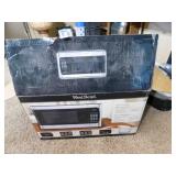Westbend Microwave Oven, in box