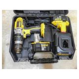 DeWalt 14 volt Drill, with battery, in case