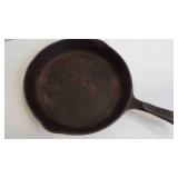 Vintage 10" Seasoned Wagner Cast Iron Skillet