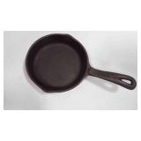 Vintage 6 1/2" Seasoned Wagner Cast Iron Skillet