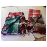 2 Reversible Blankets Red & Green - Red & Brown