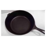 Vintage 8" Seasoned Wagner No.5 Cast Iron Skillet
