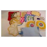 17 Vintage Mixed Lot of Pot Holders