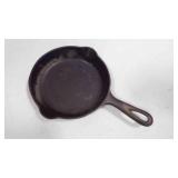 Vintage 6 1/2" Griswold Seasoned Cast Iron