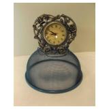 10" Blue Wire Strainer With a Decorative Quartz