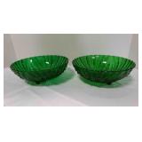 2 Oyster & Pearls Forest Green Serving Bowls