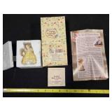 "Sealed with a Kiss" Girl w/ Letter Petite figure