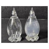Barrel shaped salt & pepper shaker set