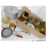 Kitchen Variety, Knife Block, Wear-Ever Tin