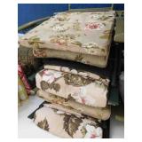 Yard Chairs w/ Cushions (4), 2 extra cushions