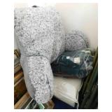 Blankets (2), Backrest Reading Pillow