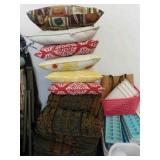 Throw Pillows / Cushions, variety (12)