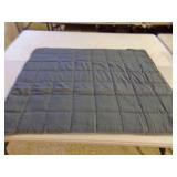 39" X 49" Glass Beaded Weighted Blanket w/Handle